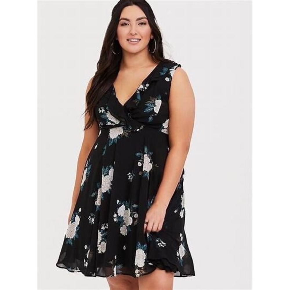 Torrid Floral Chiffon Skater Dress Women 14 Black Lace Up Back Ruffle Sleeveless